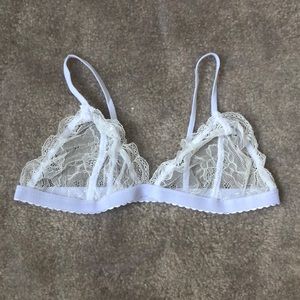 White Wireless Bra